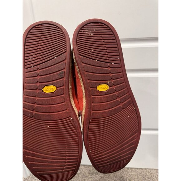 UGG Mens Cantrell Boot Size 9.5 Red Suede Canvas Casual Chukka Vibram Sole Shoe - Picture 7 of 8